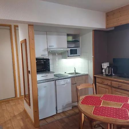 Cosy Au Coeur De Brides-les-bains, Balcon, Wifi, Parking, Animaux Admis - Fr-1-512-282 Apartment Brides-les-Bains